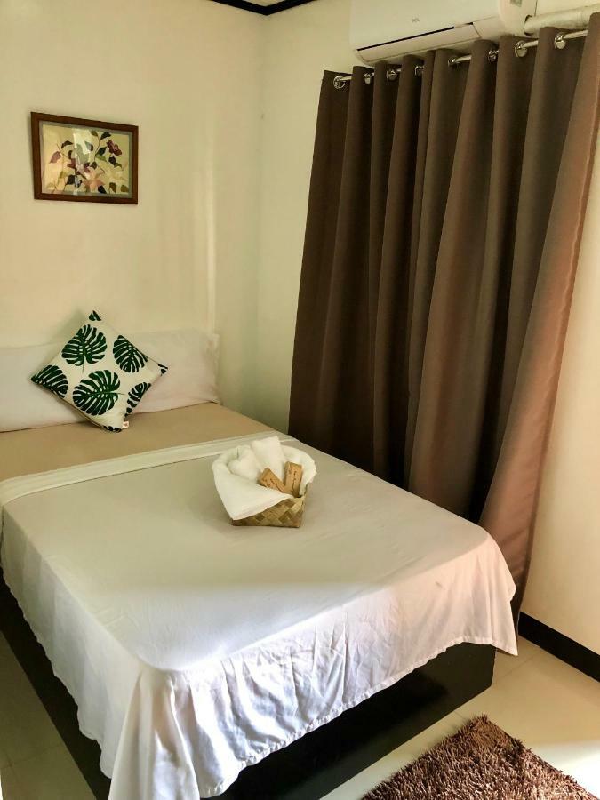 Kent Travellers' Inn Coron Buitenkant foto